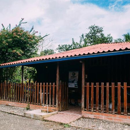 Posada Hannany Arusi Exterior photo